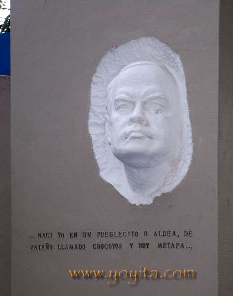 escultura monimento Ruben Dario Nicaragua